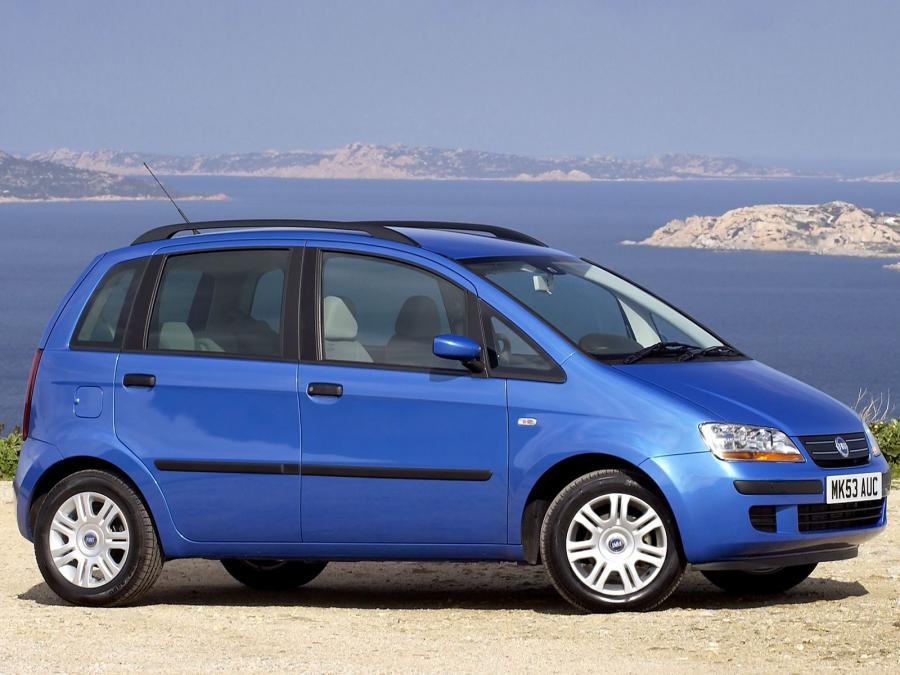  Fiat Idea 2004 года  (UK) (фото 4 из 5)